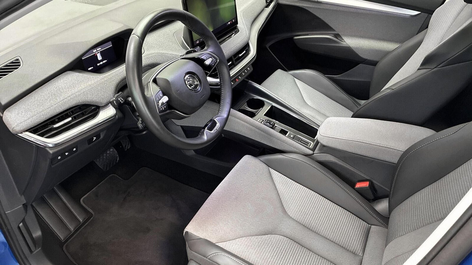 Blå Skoda Enyaq fra 2024