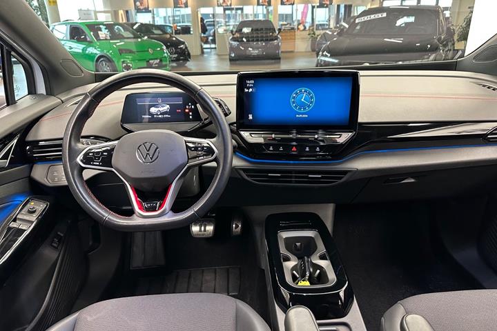 Hvid VW ID.5 fra 2023