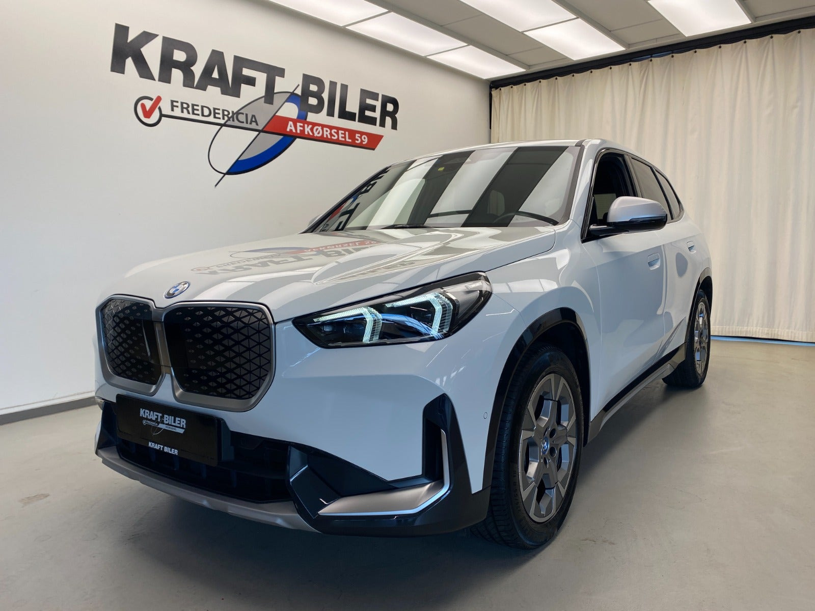 BMW iX1 eDrive20 X-Line