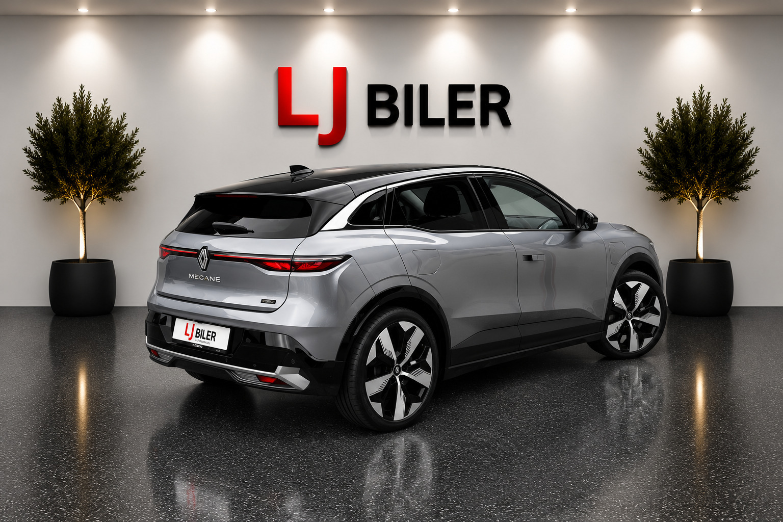 Grå Renault Megane E-Tech fra 2024