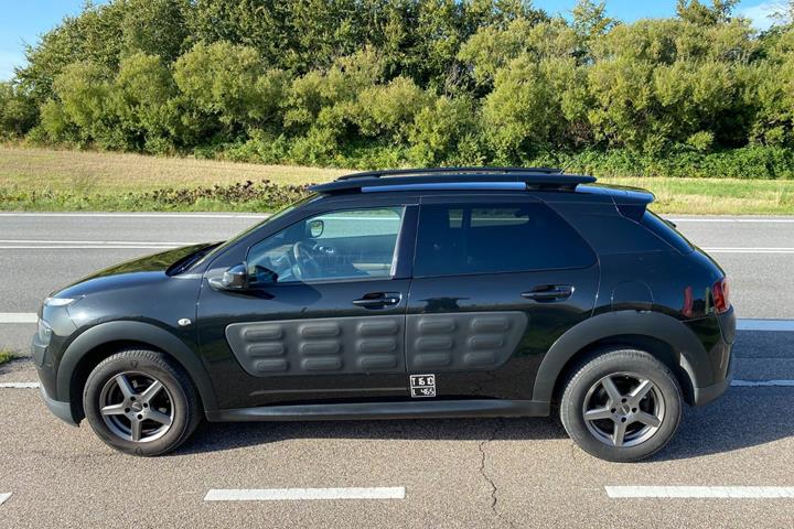 Sort Citroën C4 Cactus fra 2015