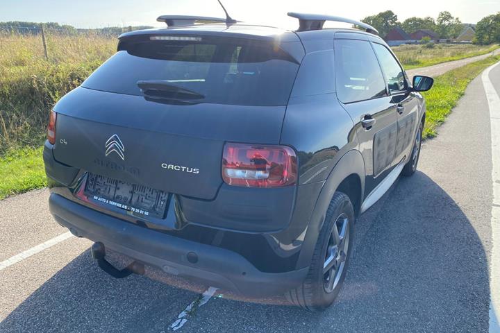 Sort Citroën C4 Cactus fra 2015