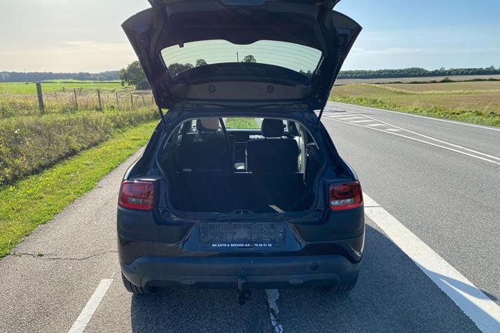 Sort Citroën C4 Cactus fra 2015