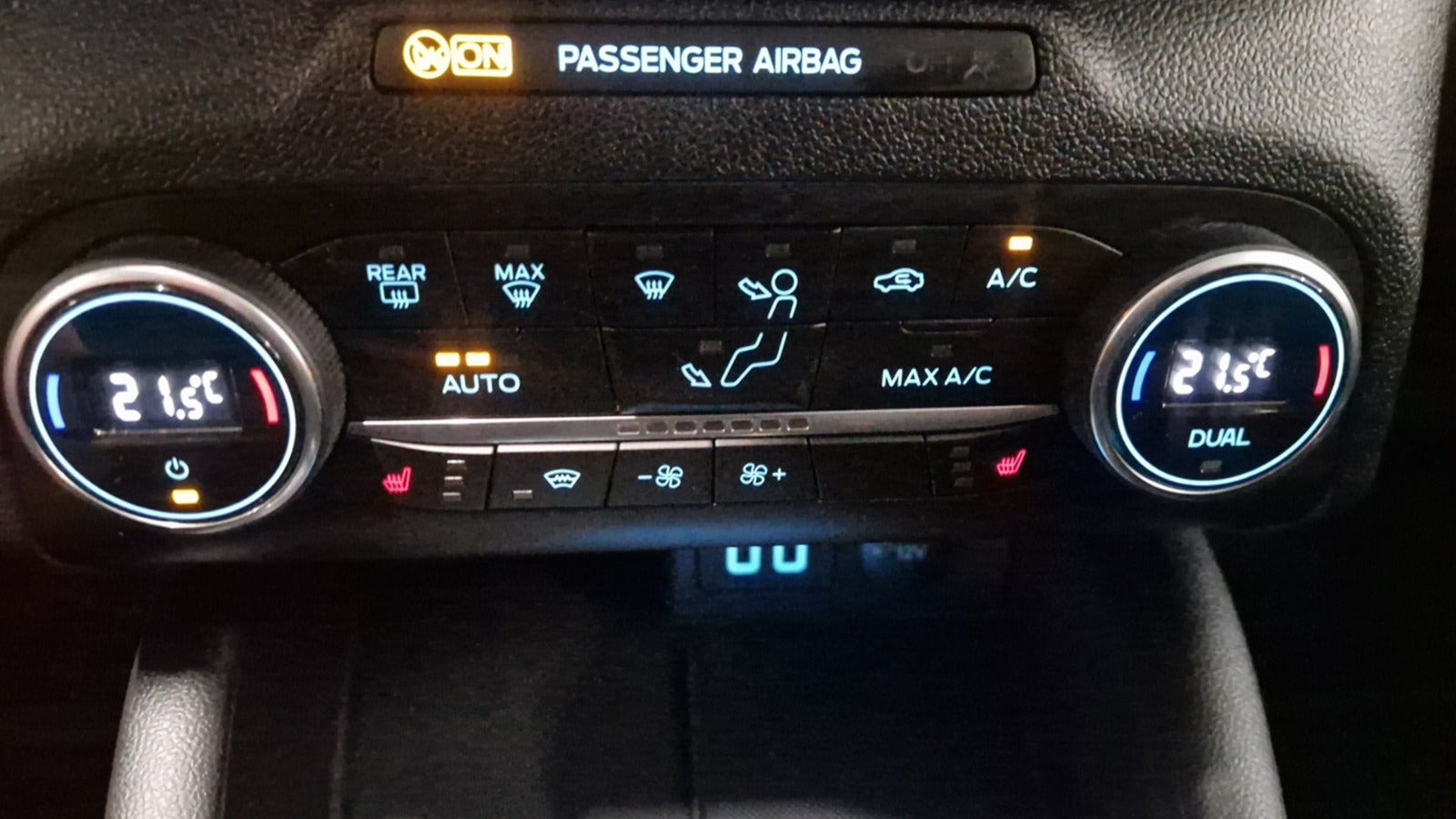 Hvid Ford Kuga fra 2022