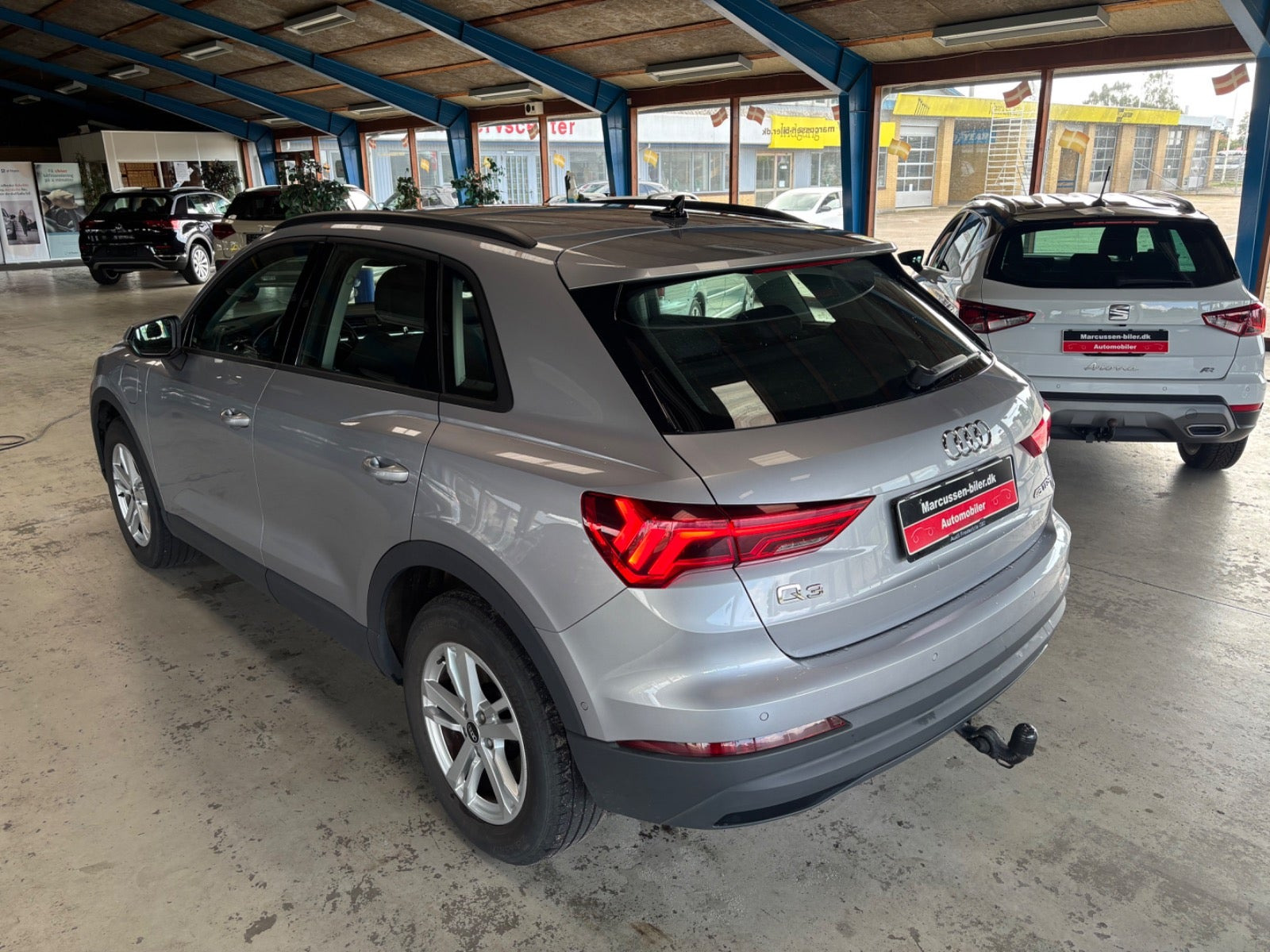 Sølv Audi Q3 fra 2021