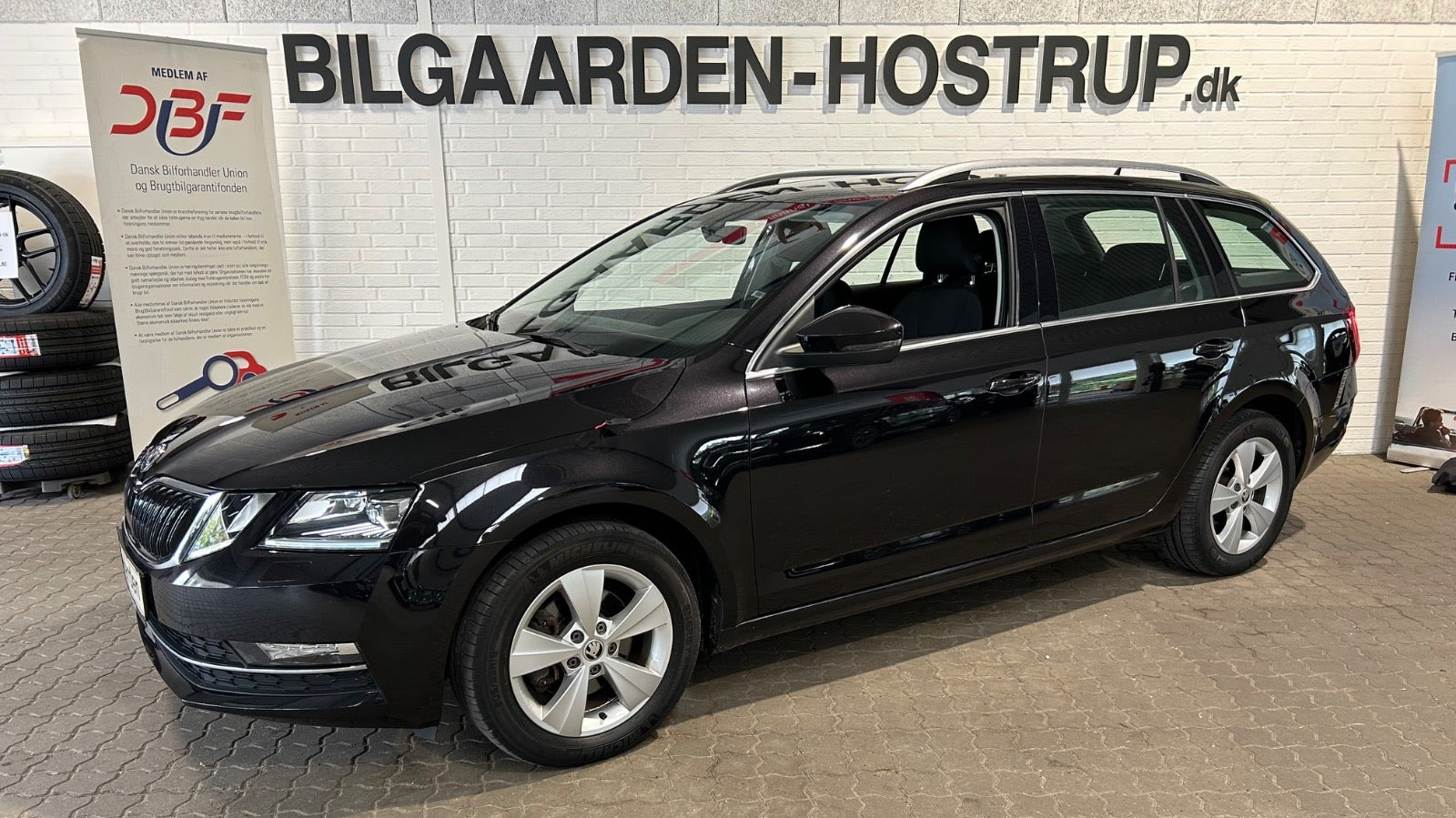 Sort Skoda Octavia fra 2020