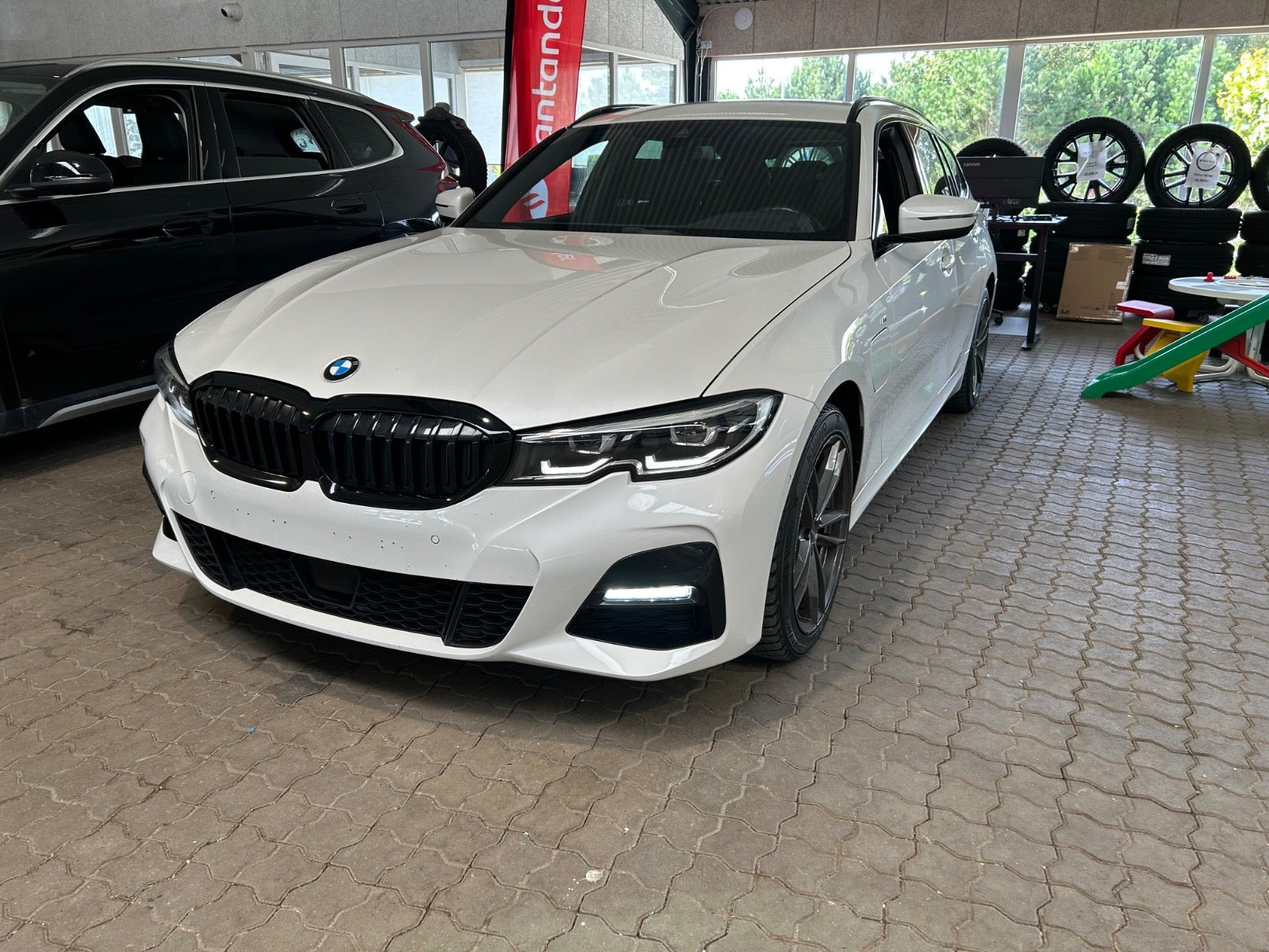 BMW 330e 2,0 Touring M-Sport aut.