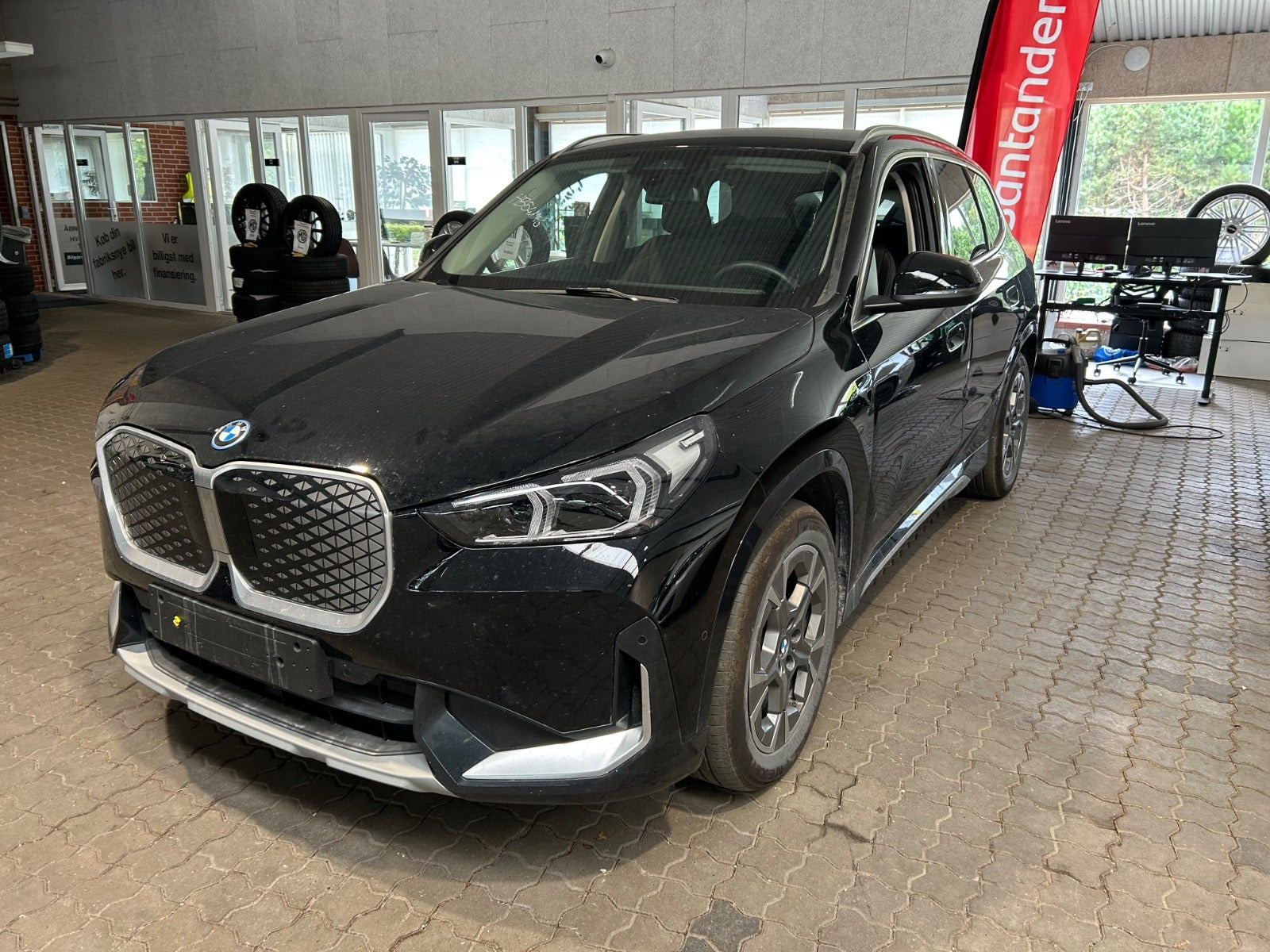 BMW iX1 eDrive20 X-Line