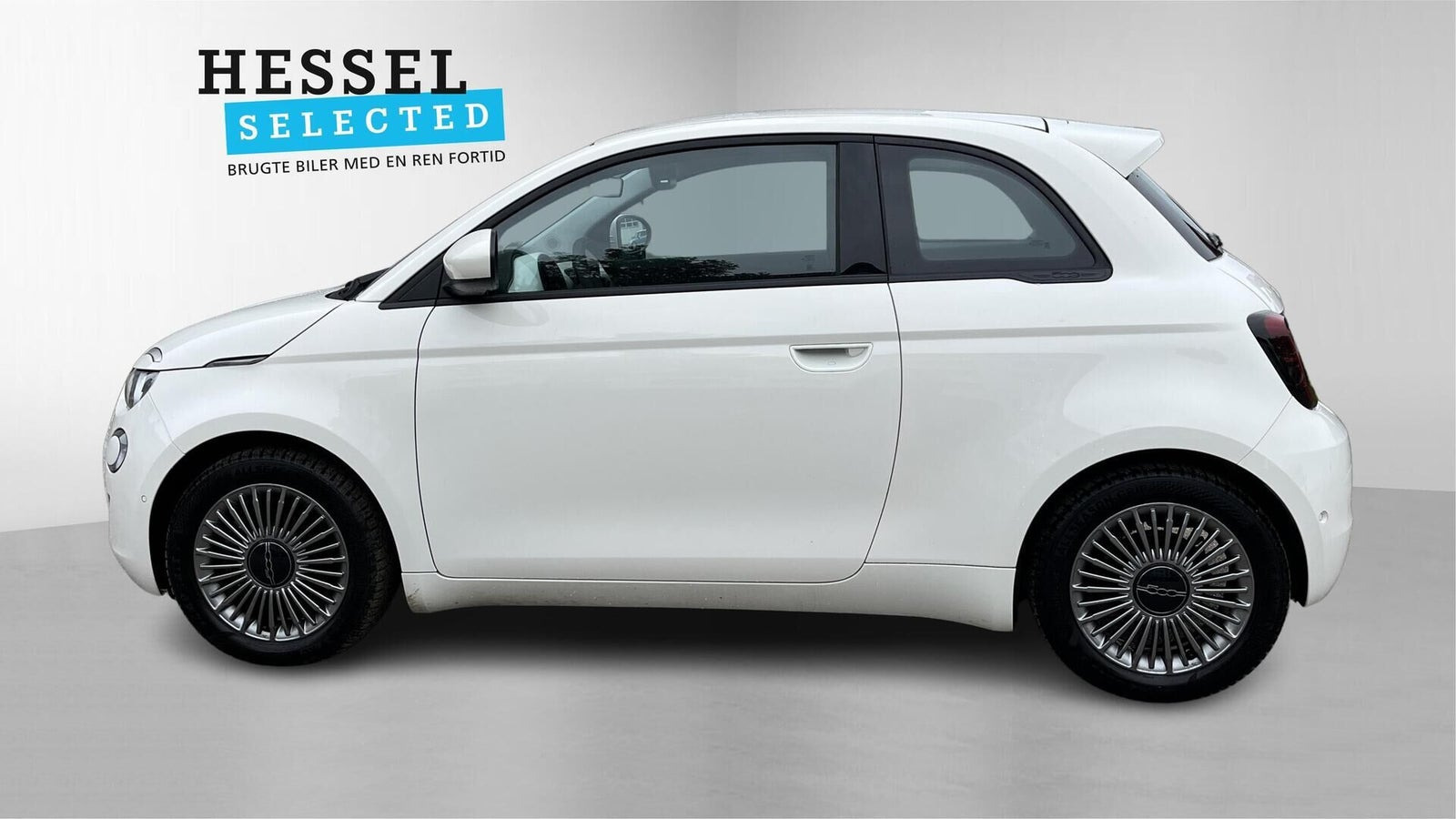 Hvid Fiat 500e fra 2024