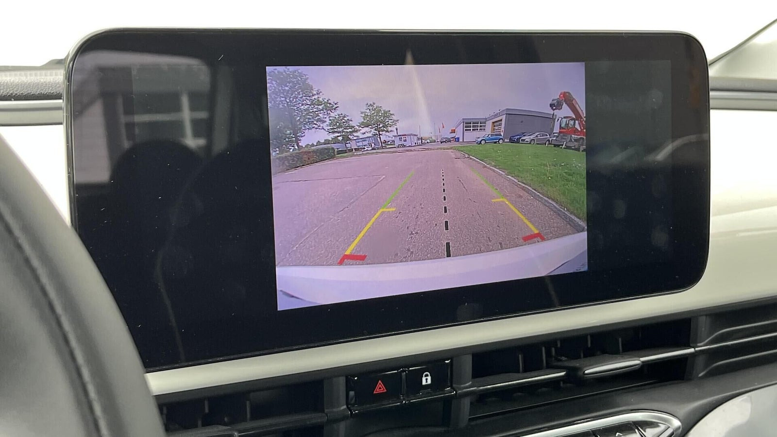 Hvid Fiat 500e fra 2024