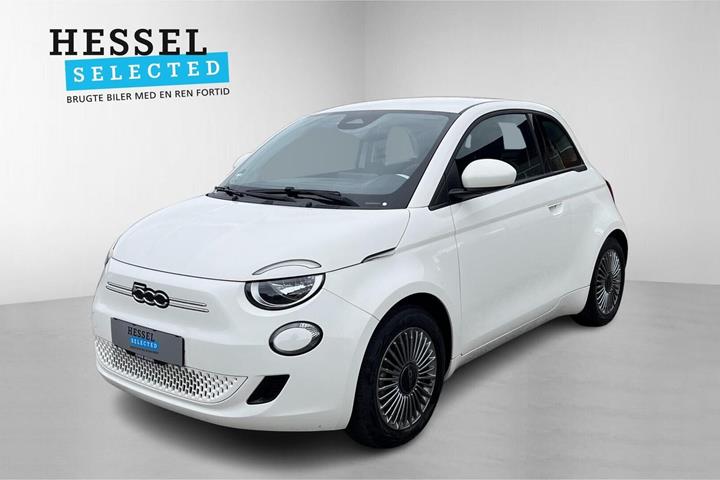 Hvid Fiat 500e fra 2023