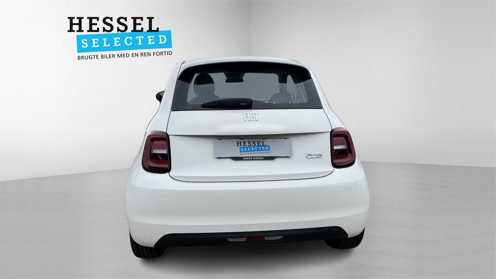 Hvid Fiat 500e fra 2023