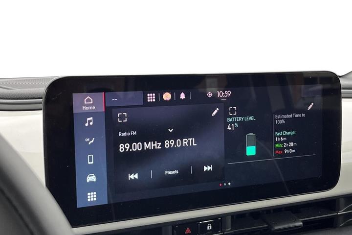 Hvid Fiat 500e fra 2023