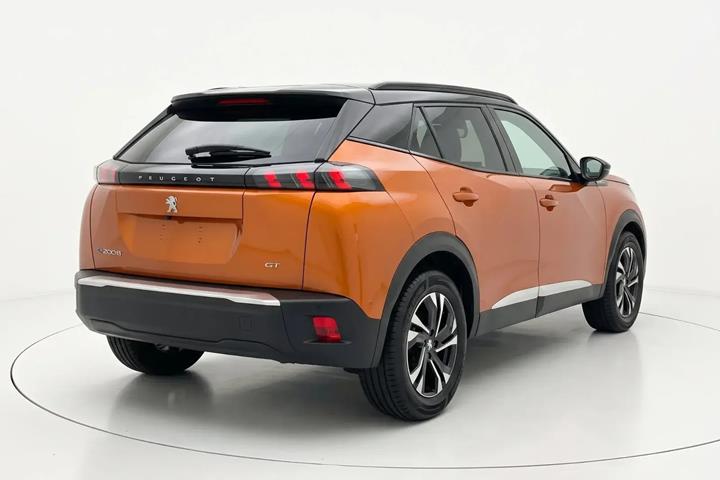 Orange Peugeot e-2008 fra 2022