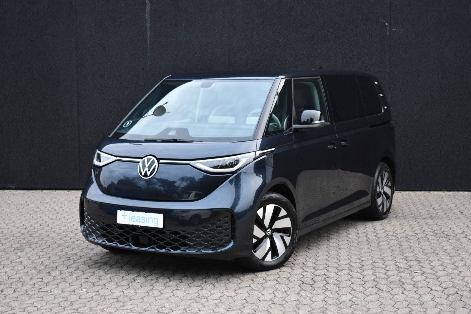 VW ID.Buzz 77 Pro Design SWB