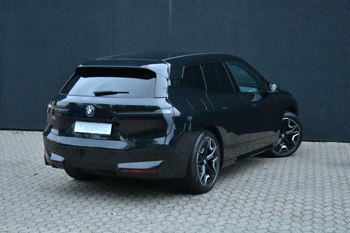 Sort BMW iX fra 2023