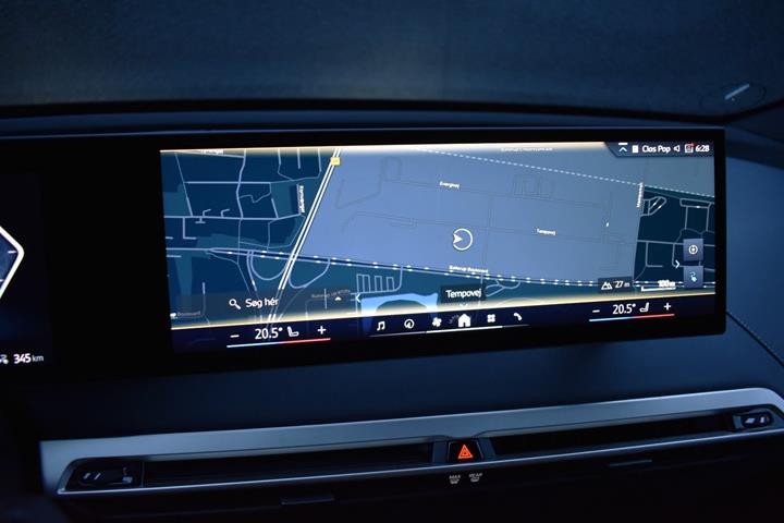 Sort BMW iX fra 2023