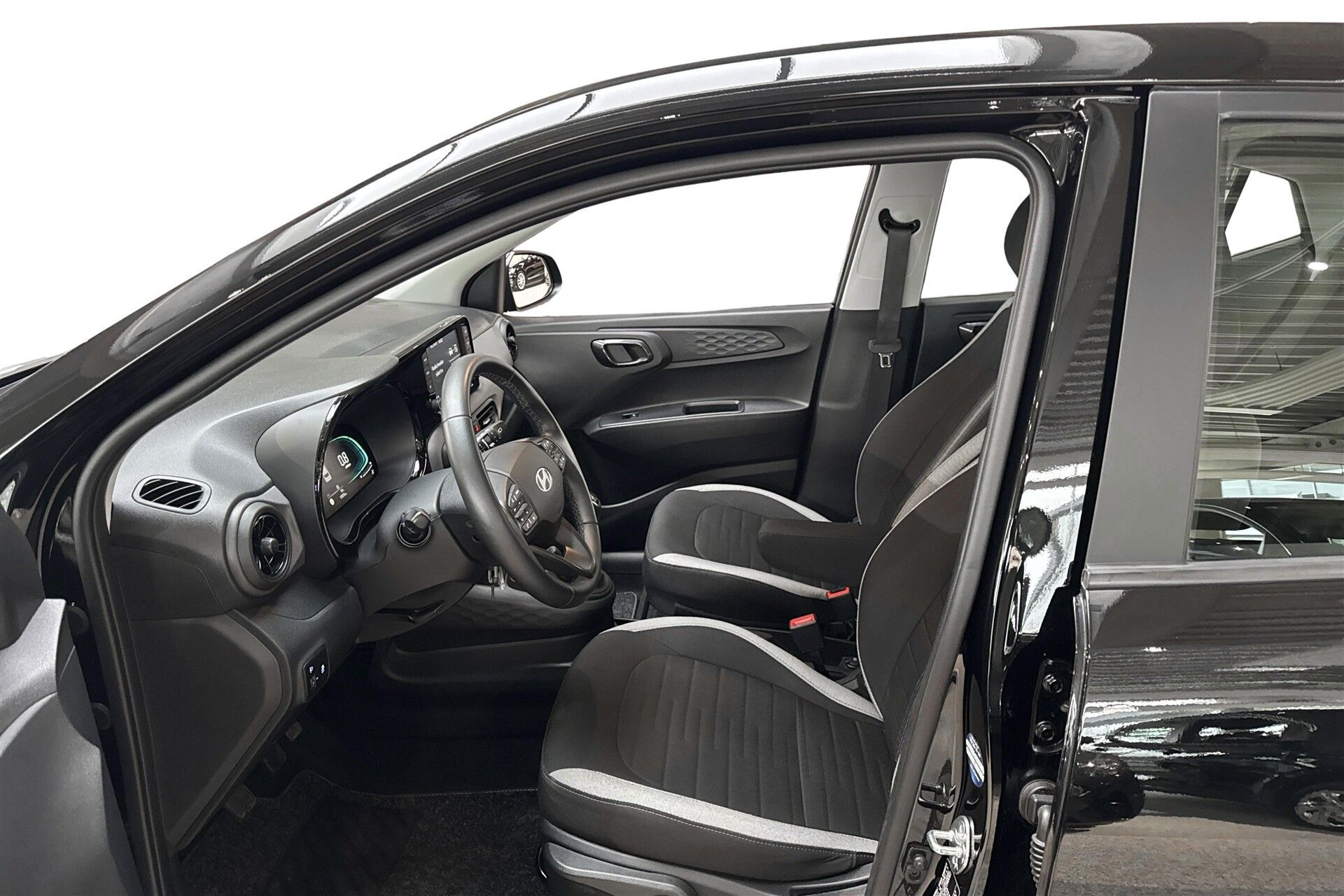 Sort Hyundai i10 fra 2024