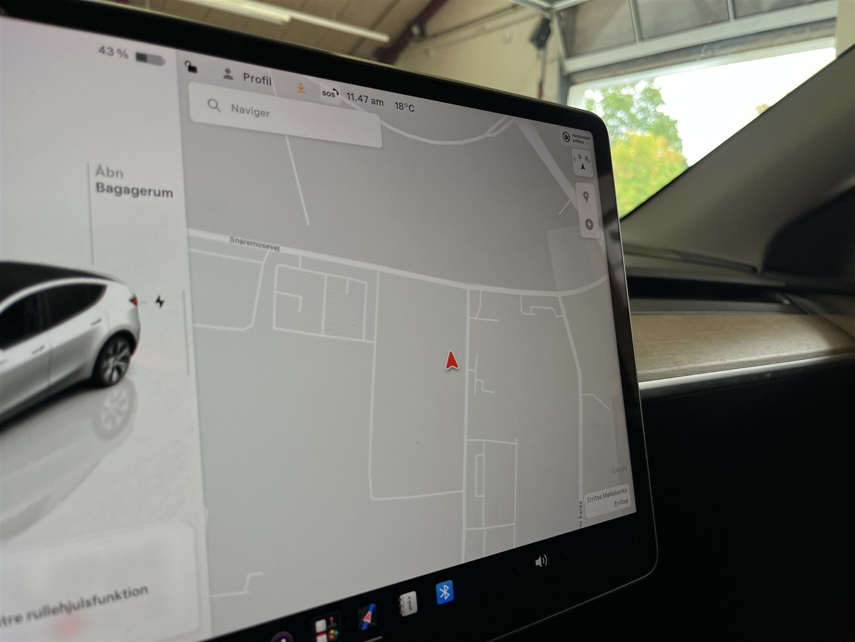 Hvid Tesla Model Y fra 2023