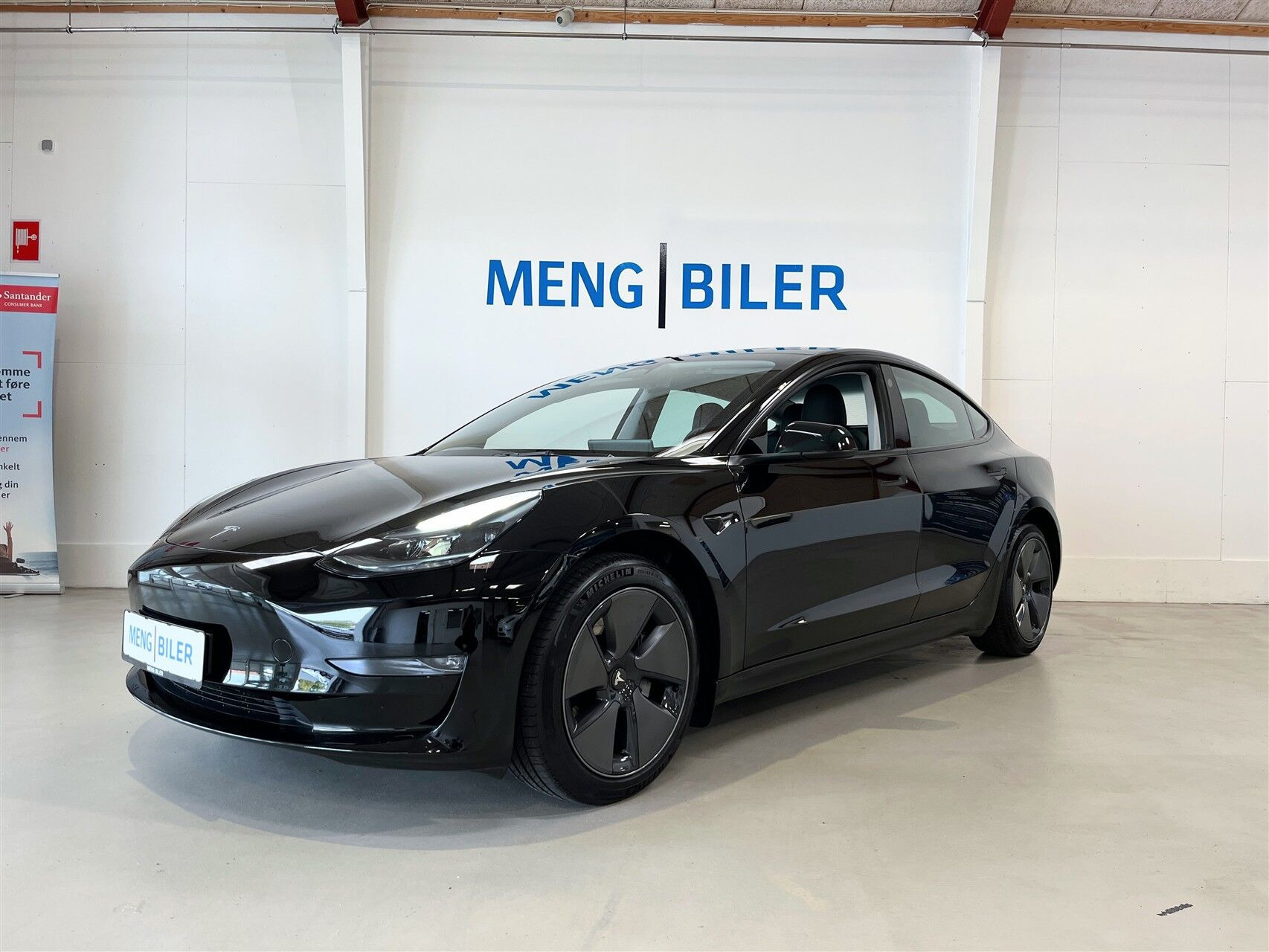 Sort Tesla Model 3 fra 2023