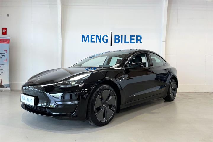 Sort Tesla Model 3 fra 2023