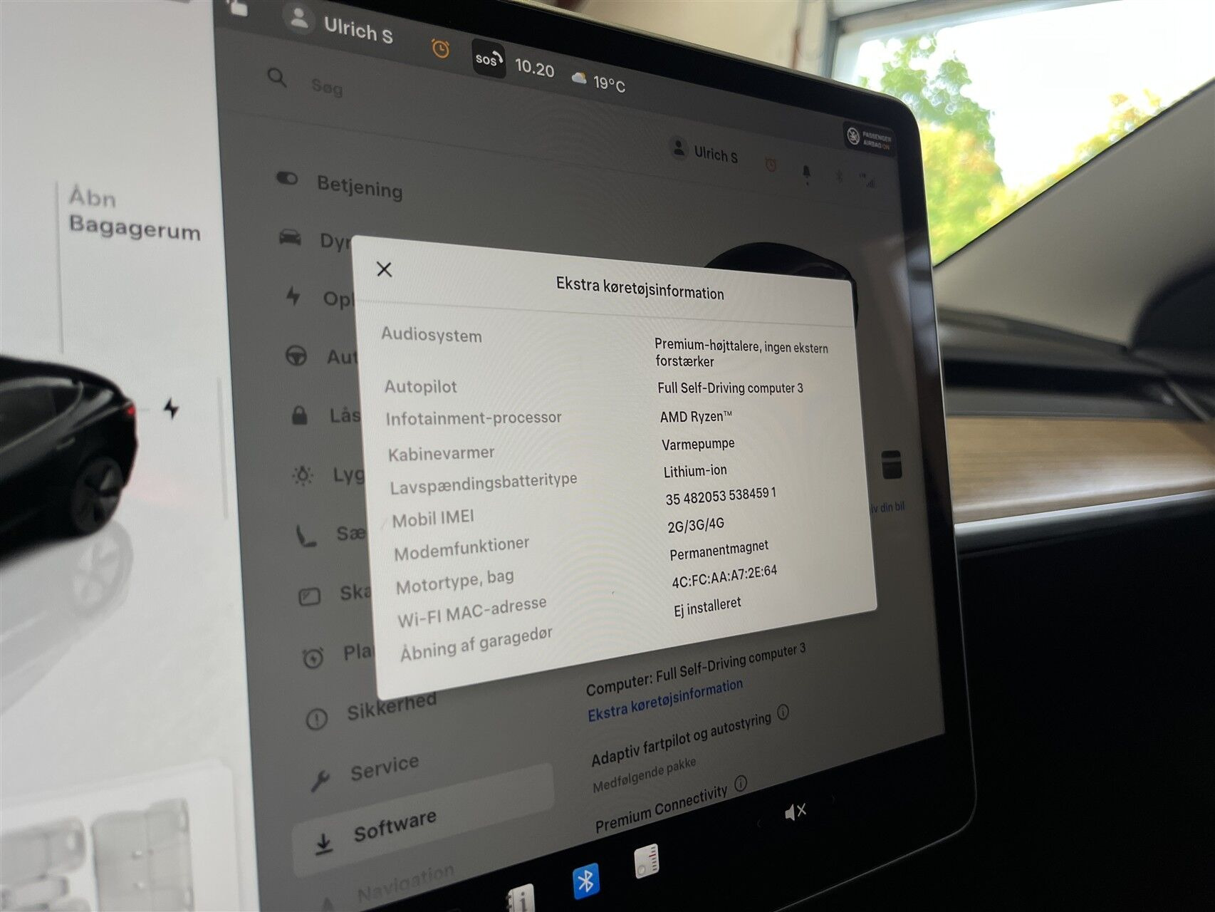 Sort Tesla Model 3 fra 2023