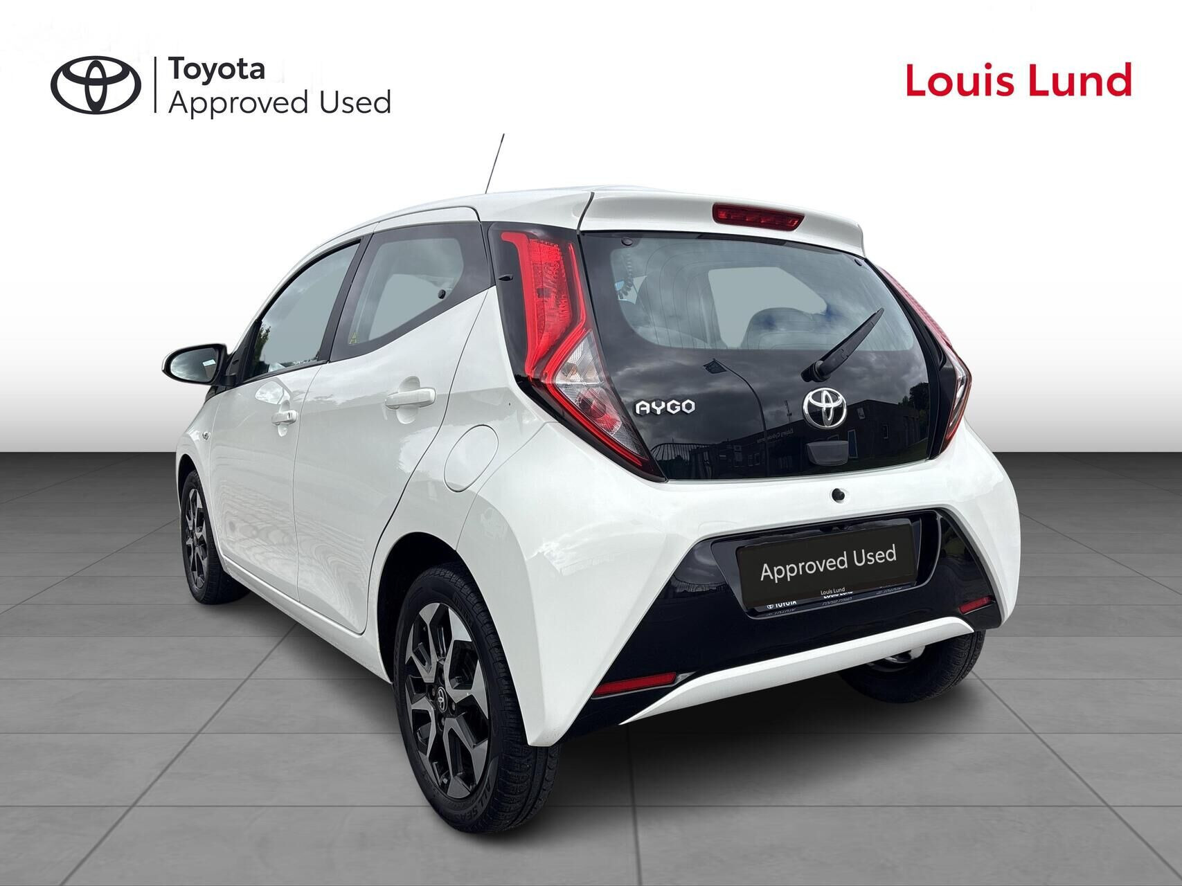 Hvid Toyota Aygo fra 2018