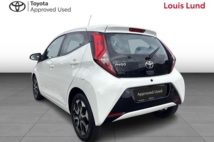 Hvid Toyota Aygo fra 2018