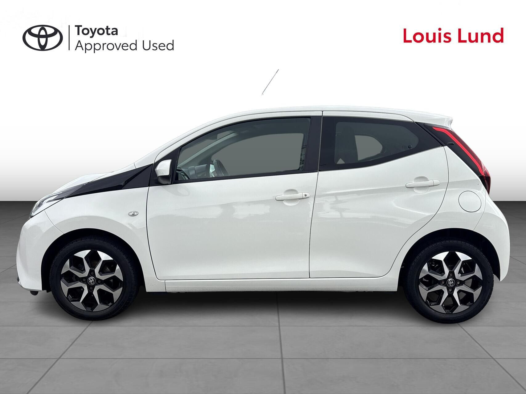 Hvid Toyota Aygo fra 2018