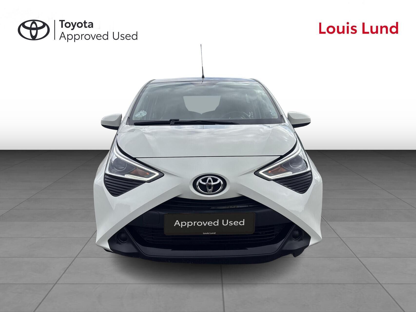 Hvid Toyota Aygo fra 2018