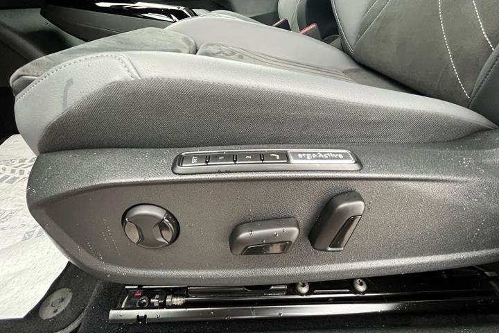 Rød VW ID.4 fra 2023