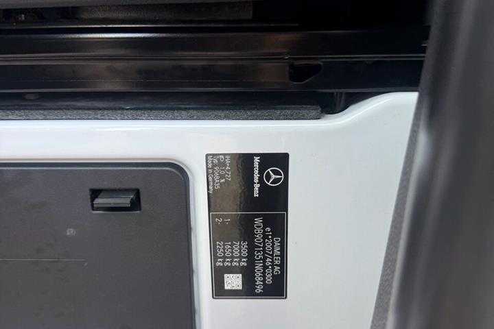 Hvid Mercedes Sprinter fra 2020