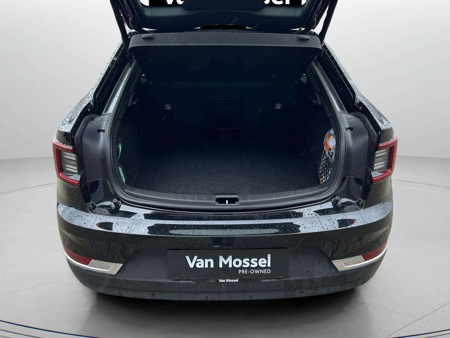 Sort Polestar 2 fra 2021