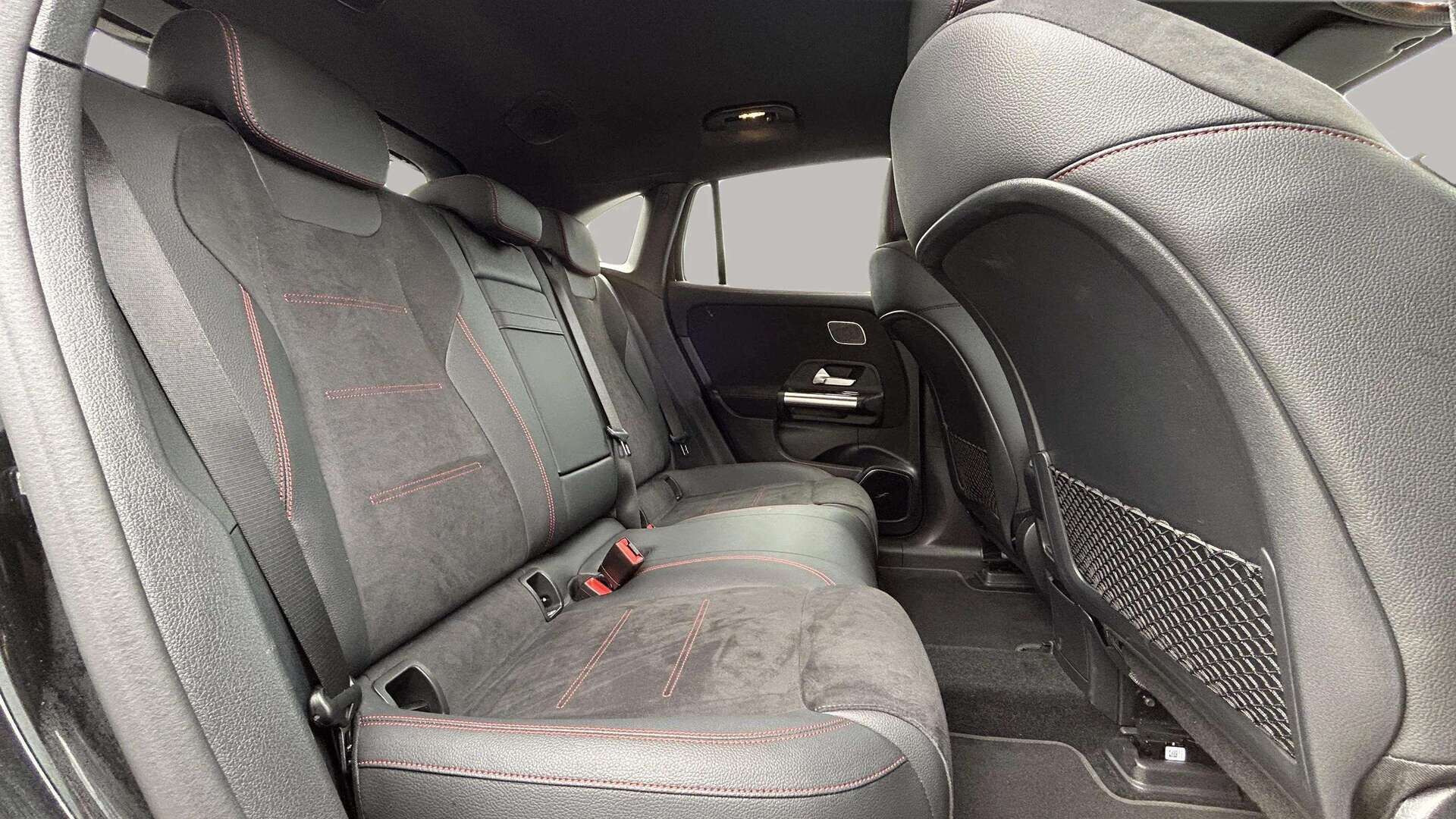 Sort Mercedes EQA250+ fra 2025