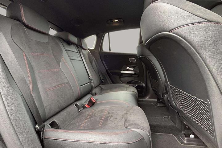 Sort Mercedes EQA250+ fra 2025