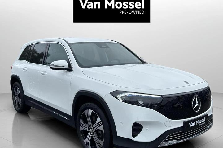 Hvid Mercedes EQB250+ fra 2025