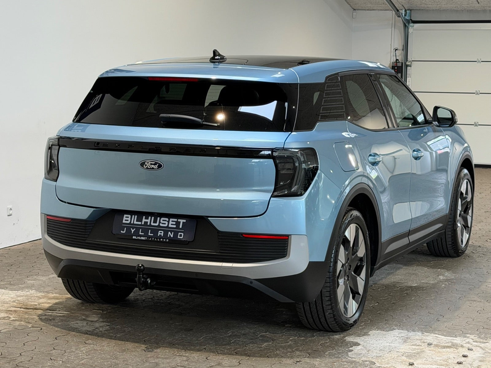 Blå Ford Explorer fra 2025