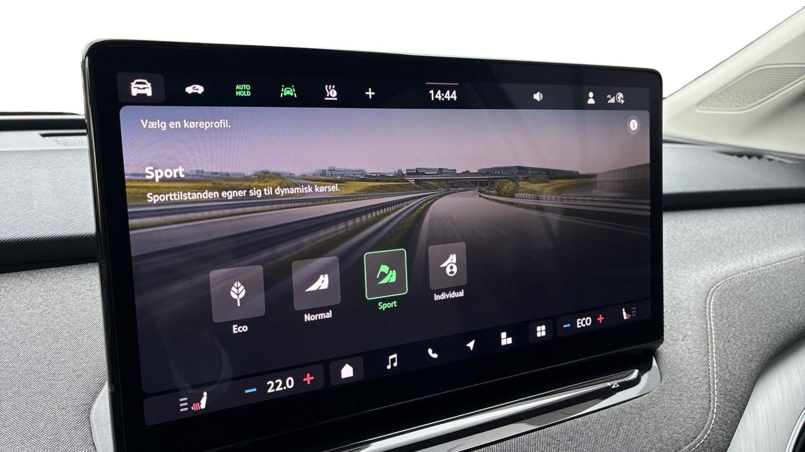 Sølv Skoda Enyaq fra 2025