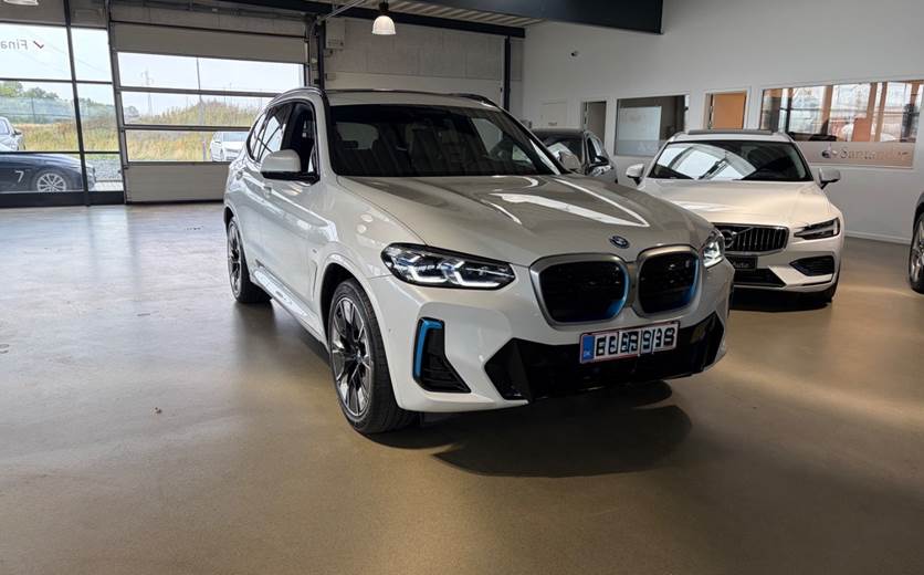 BMW iX3 Impressive M-Sport