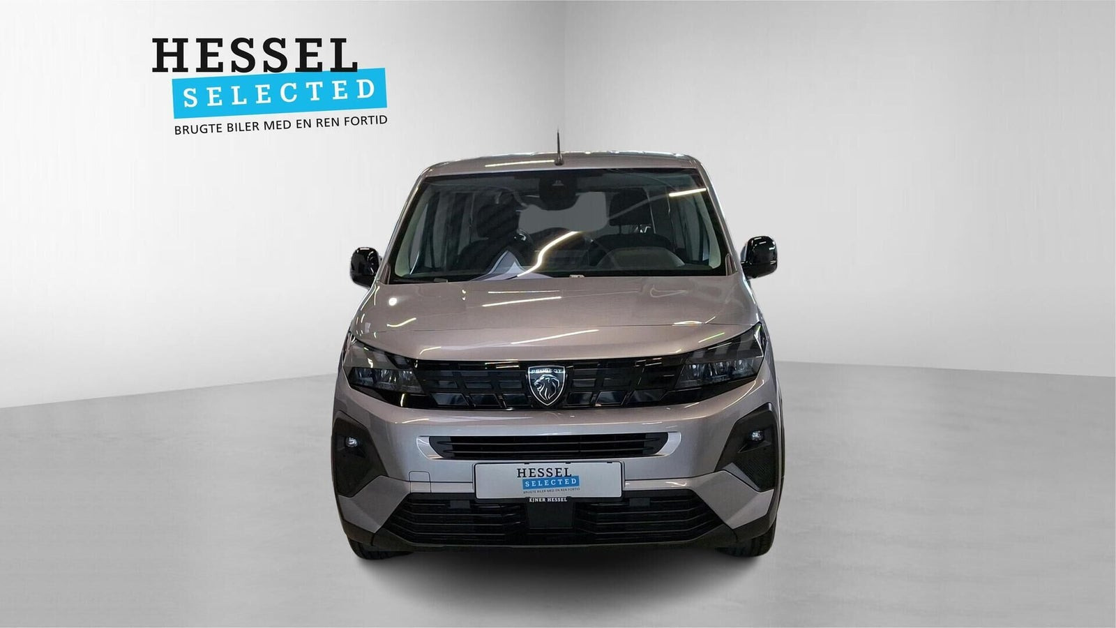 Sølv Peugeot e-Rifter fra 2025