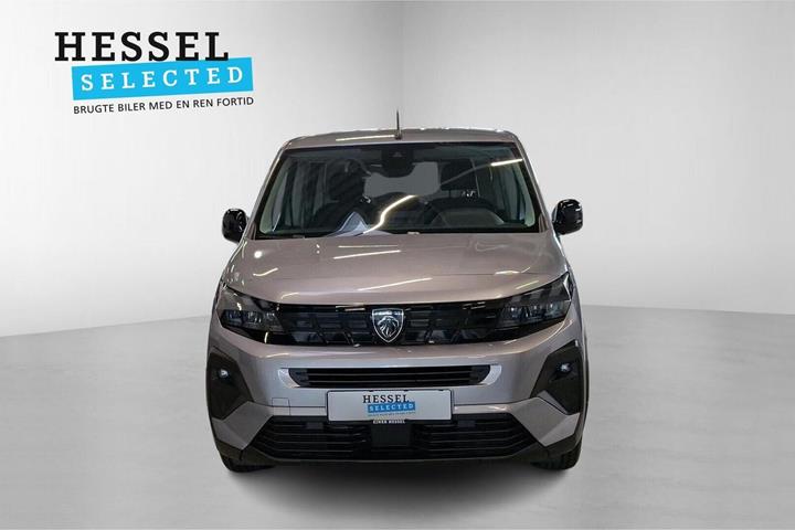 Sølv Peugeot e-Rifter fra 2025