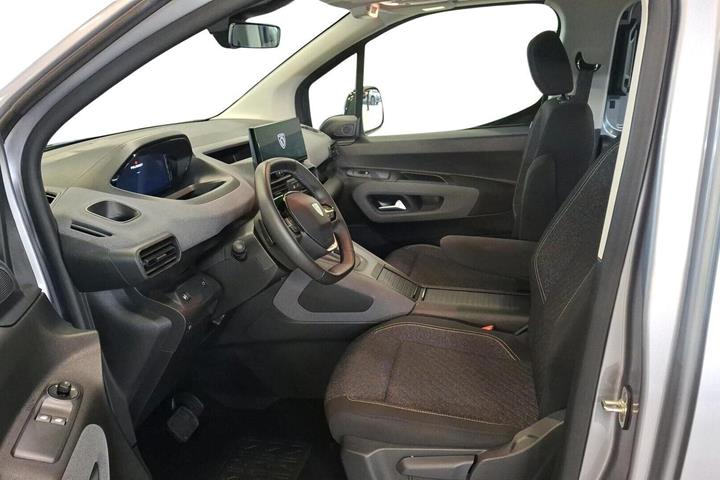 Sølv Peugeot e-Rifter fra 2025