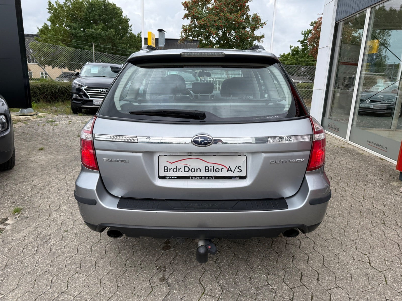 Grå Subaru Legacy fra 2007