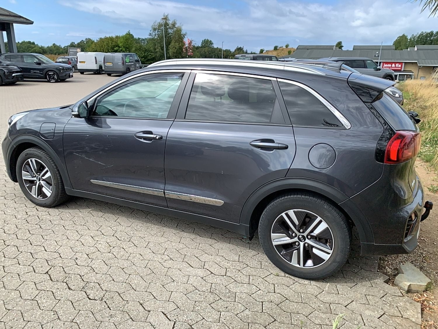 Hvid Kia Niro fra 2020