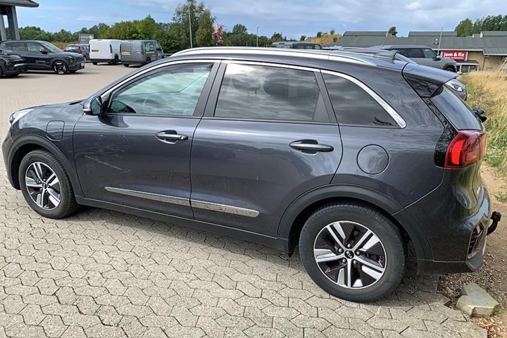 Hvid Kia Niro fra 2020