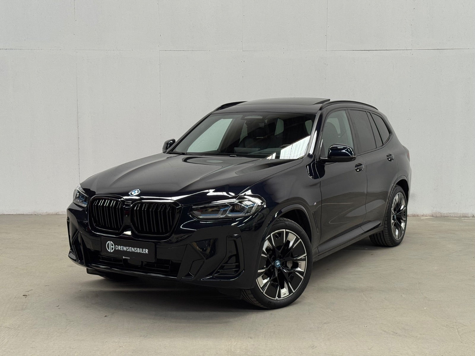 BMW iX3 Charged Plus M-Sport