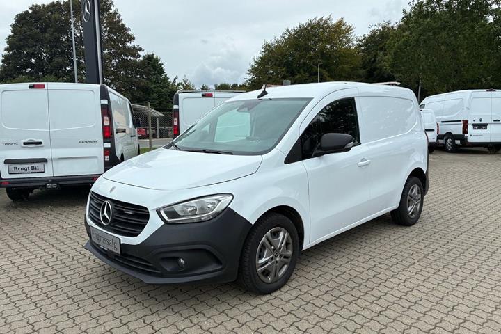 Hvid Mercedes Citan 110 fra 2023