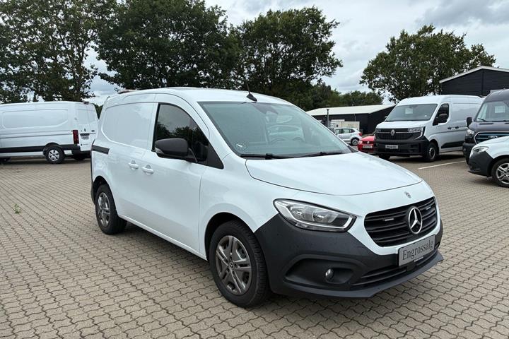 Hvid Mercedes Citan 110 fra 2023