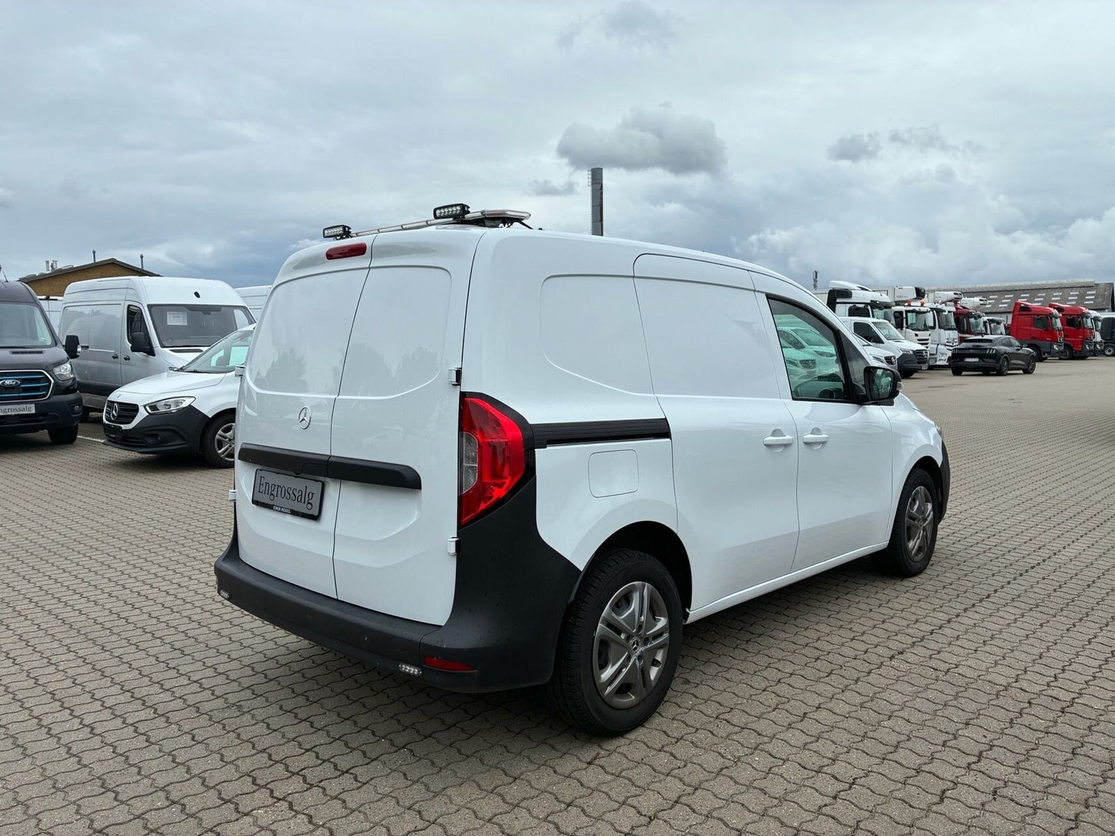 Hvid Mercedes Citan 110 fra 2023