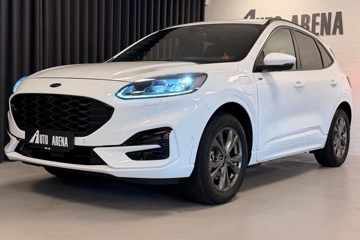 Hvid Ford Kuga fra 2021